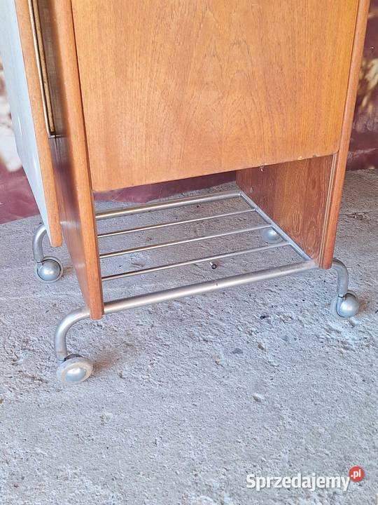 Szafka medyczna lata 70te Vintage Loft Fajny Bojszów