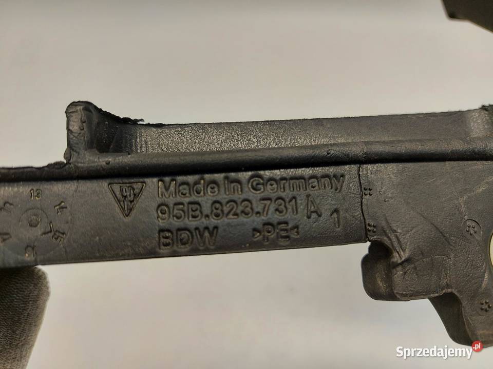 PORSCHE MACAN S 95B Osłona wygłuszenie błotnika