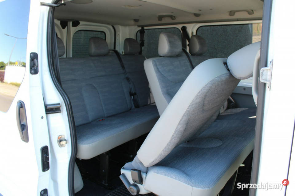 Renault Trafic 20 DCi 115 8 osobowy 3x klima 198 Zarejestrowany w Polsce Lubań