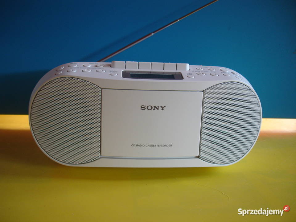 Radiomagnetofon z CD SONY CFD-S70