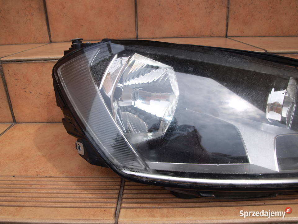 VW Golf 7 VII lampa prawa przód zwykła 2012