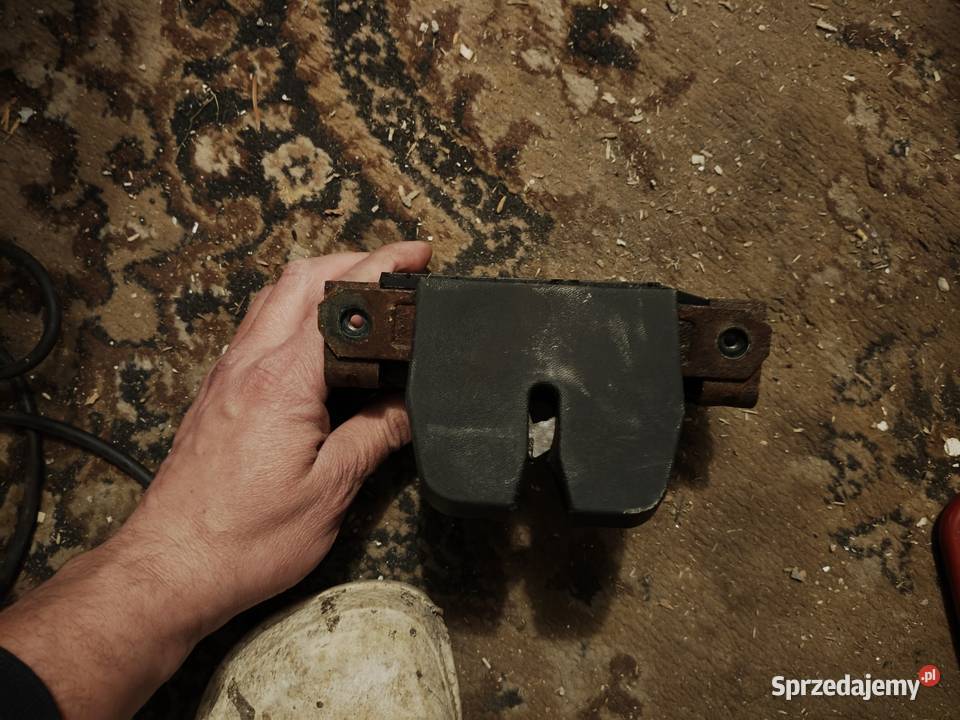 Zamek bagażnika śląskie