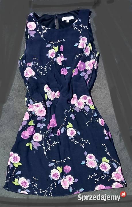 Wiosenna sukienka w kwiaty Wrocław