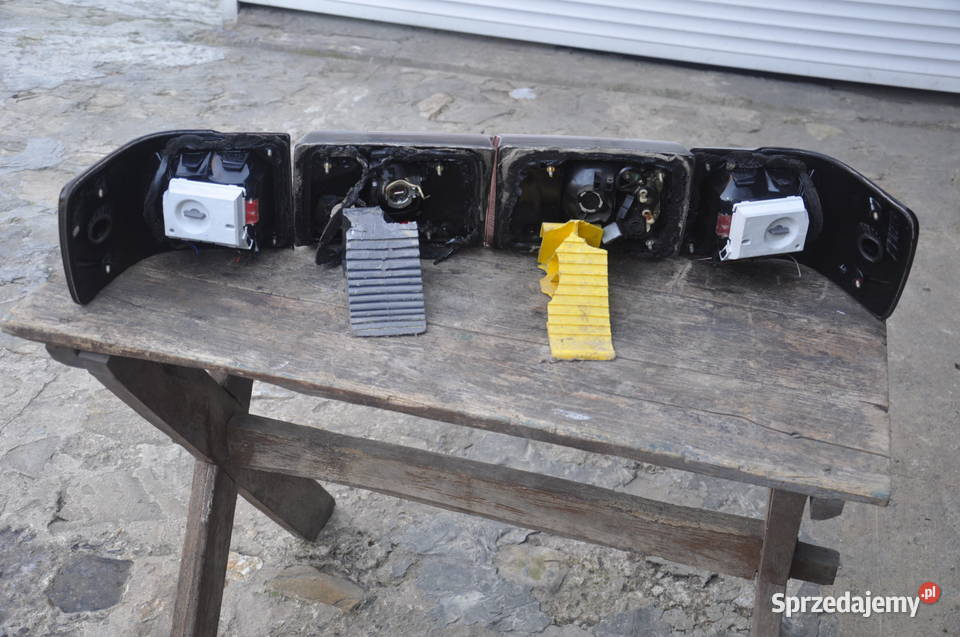 Audi 80 B3 Sedan B4 Kombi Lampy Tył Hella Black Rzeszów