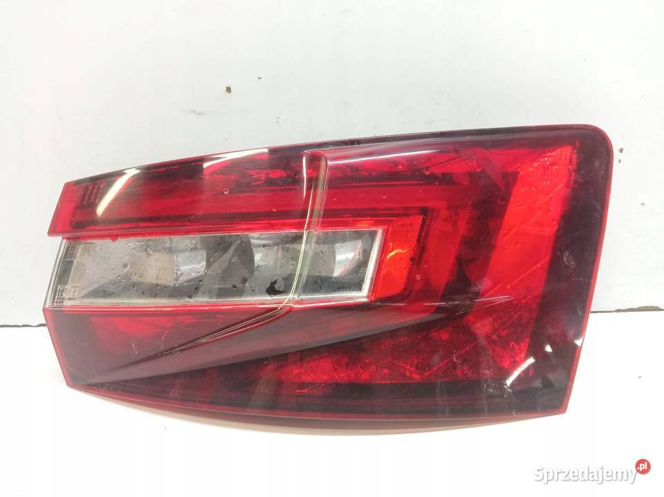 LAMPA TYŁ PRAWA EUROPA KOMBI Skoda Superb III Lampy tylne