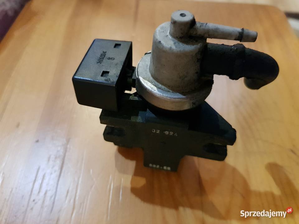Sprzedam czujnik zaworu turbiny volvo s60 24 D5 Układ elektryczny Mońki