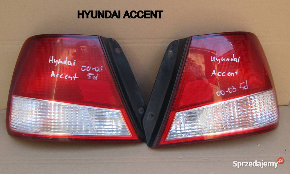 LAMPA TYLNA LEWAPRAWA HYUNDAI ACCENT 200003r Rok produkcji 2000 Oświetlenie