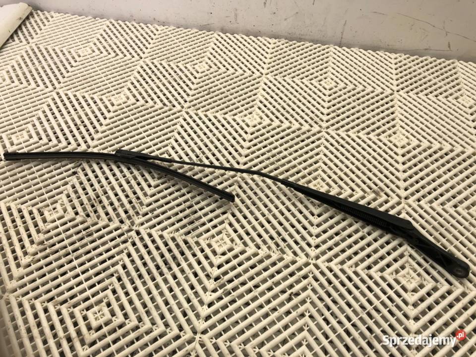 RAMIĘ WYCIERACZKI PRAWY PRZÓD AUDI Q5 8R 0817 osobowe