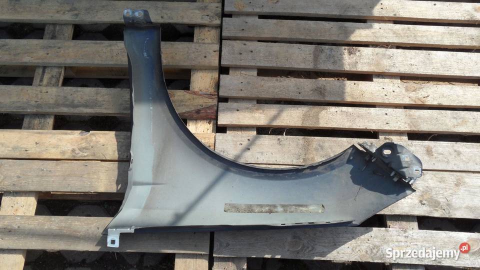 FORD FOCUS MK3 III 11r błotnik prawy przód Karoseria