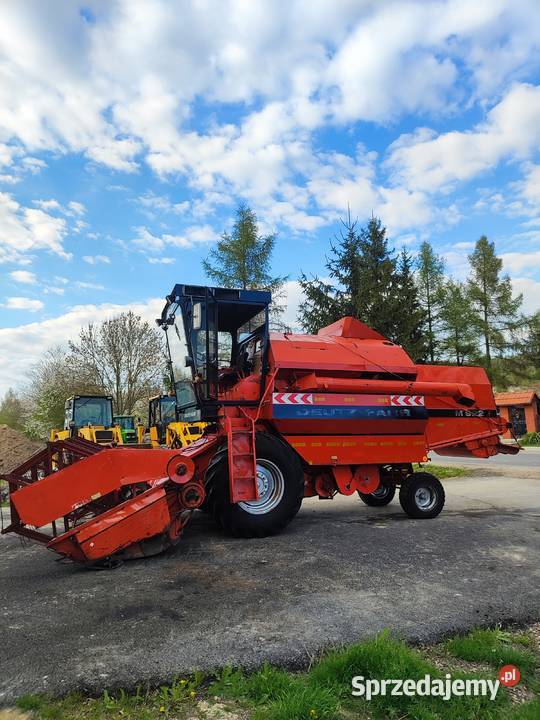 Kombajn Zbożowy DeutzFahr M 922 Sieczkarnia Deutz-Fahr