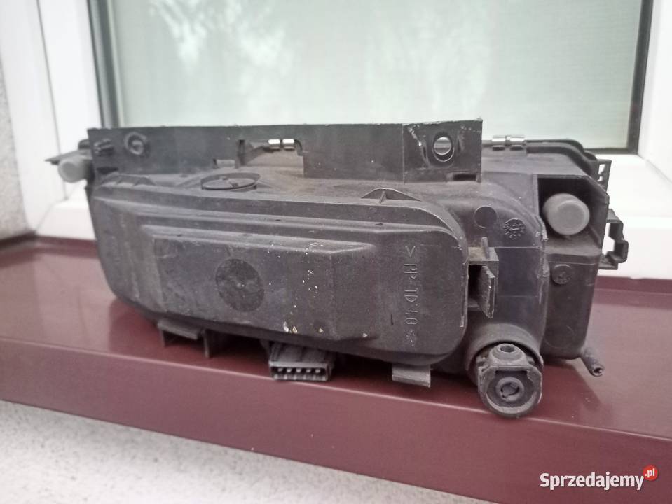 Citroen Xantia X1 lampa przednia prawa reflektor Sieradz