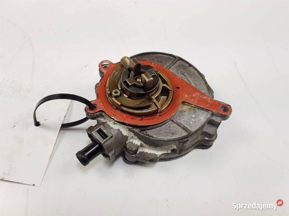 POMPA VACUM AUDI S4 B8 06E145100M Lipno