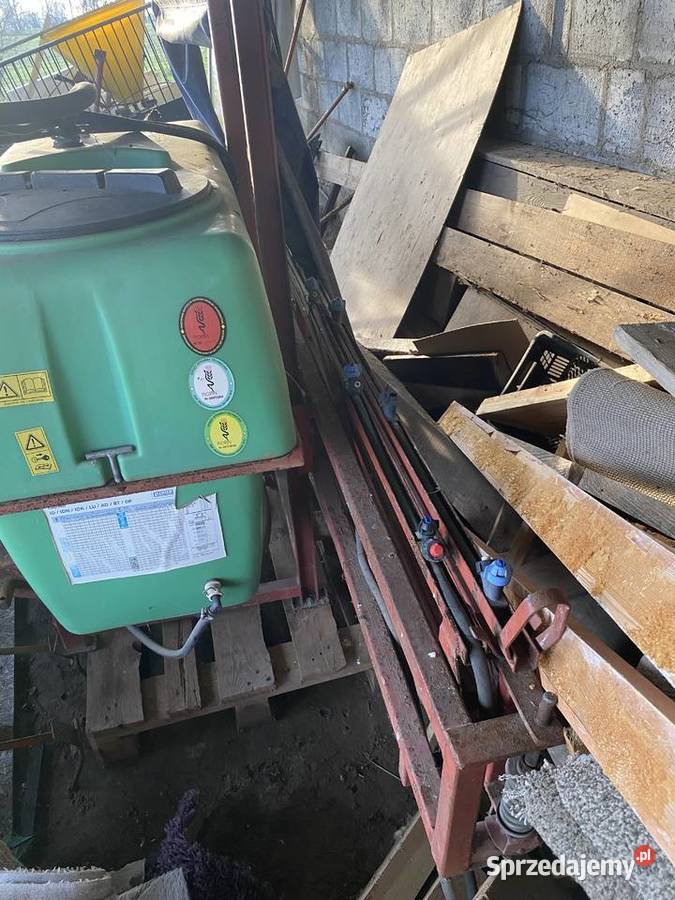 Opryskiwacz 400l bury 2005r Zawieszane