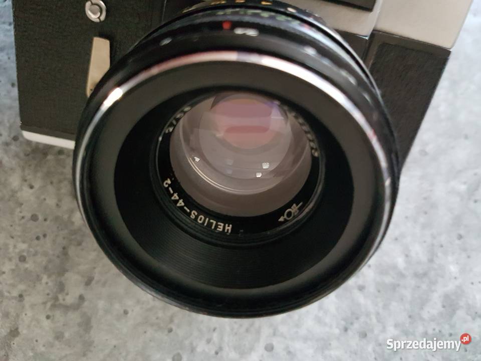 APARAT ZENIT E FUTERAL LAMPA BLYSKOWA KOMPLET Turek sprzedam