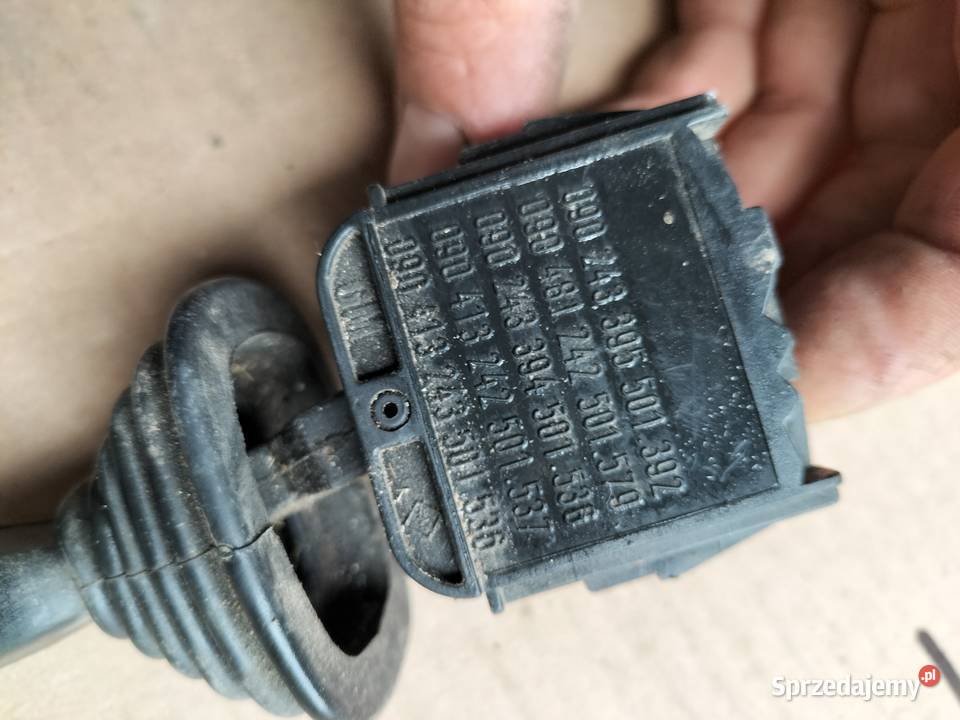 WŁĄCZNIK PRZEŁĄCZNIK WYCIERACZEK Astra G KOMBI Kamień-Kolonia sprzedam