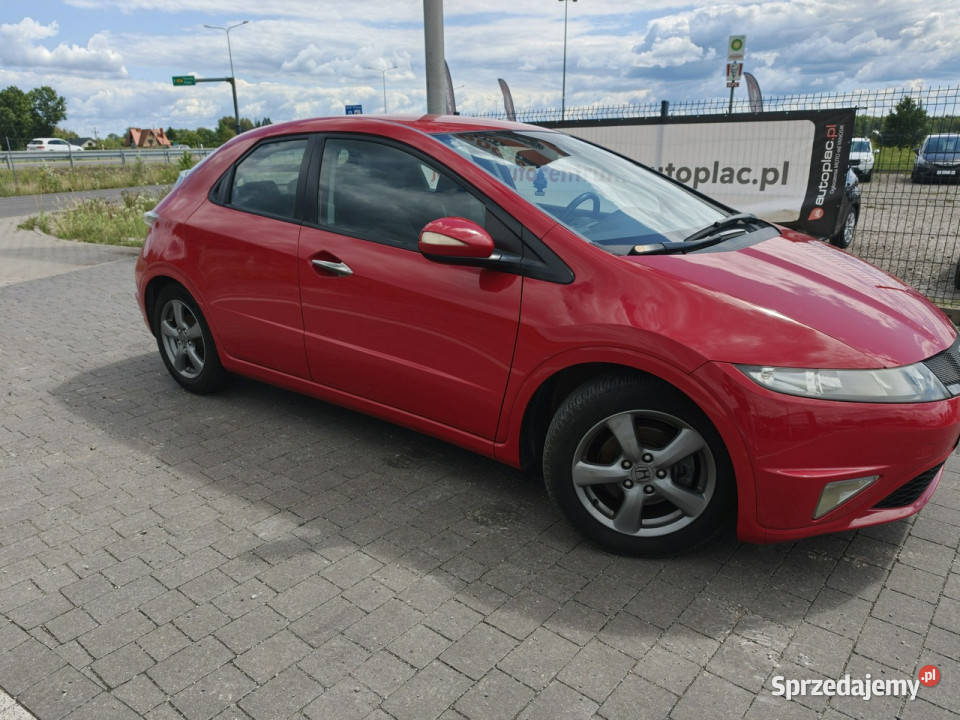 Honda Civic VIII 20062011 czerwony Lipówki