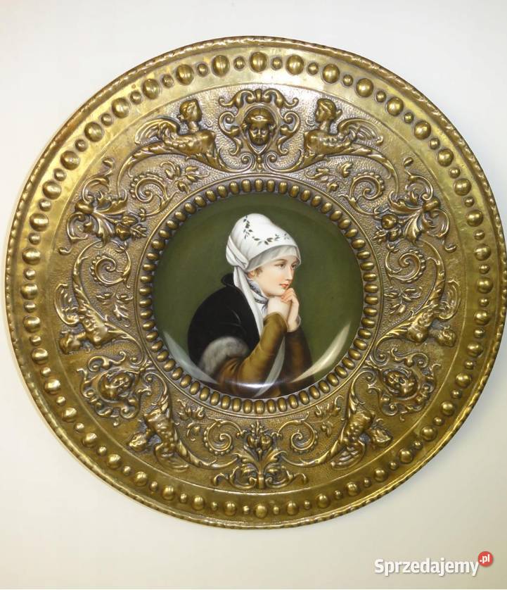 Ręcznie malowany talerz porcelanowy