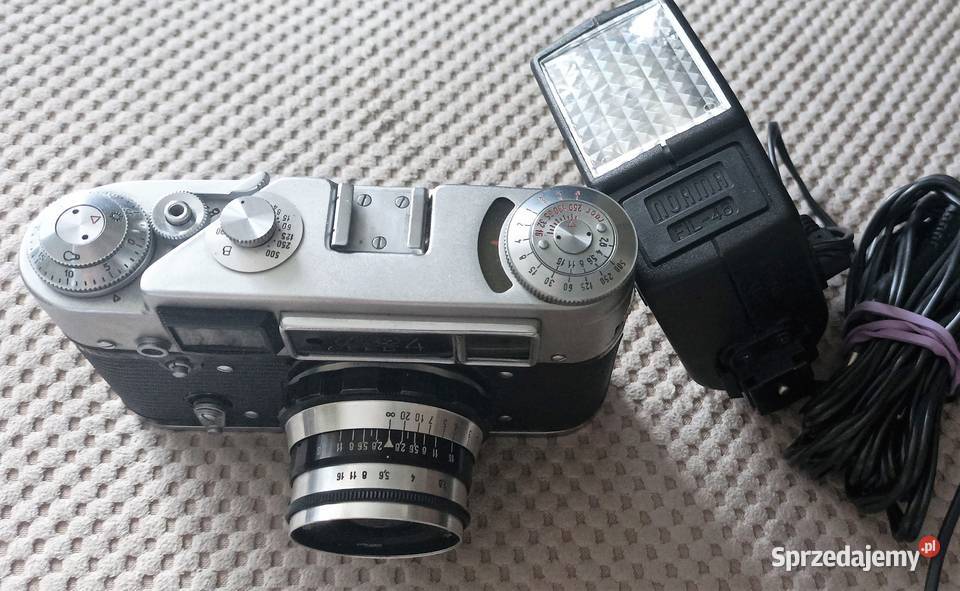 Aparat fotograficzny FED 4 lampa błyskowa Aparaty