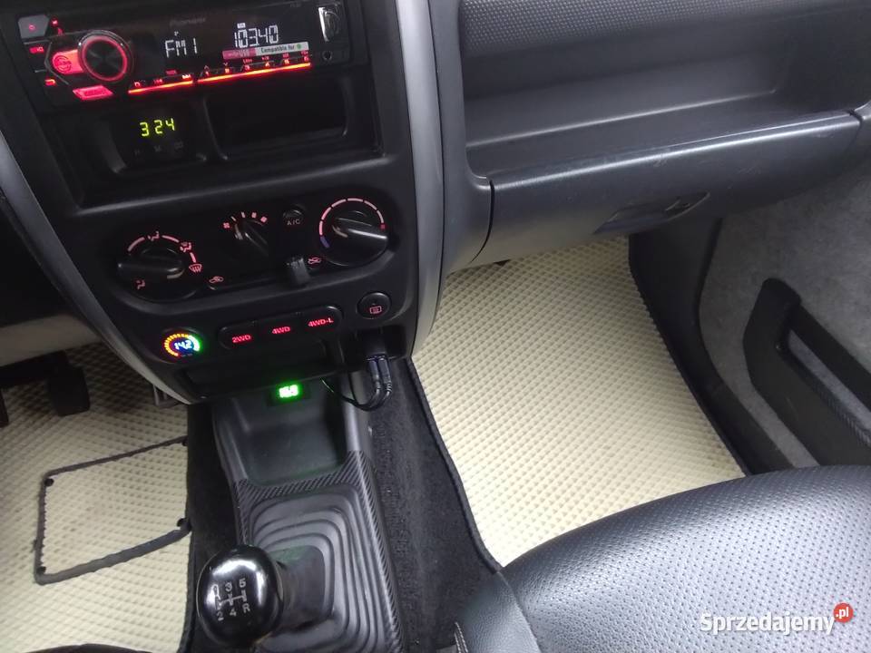 SUZUKI JIMNY 13 VVT benzyna podkarpackie Makowa