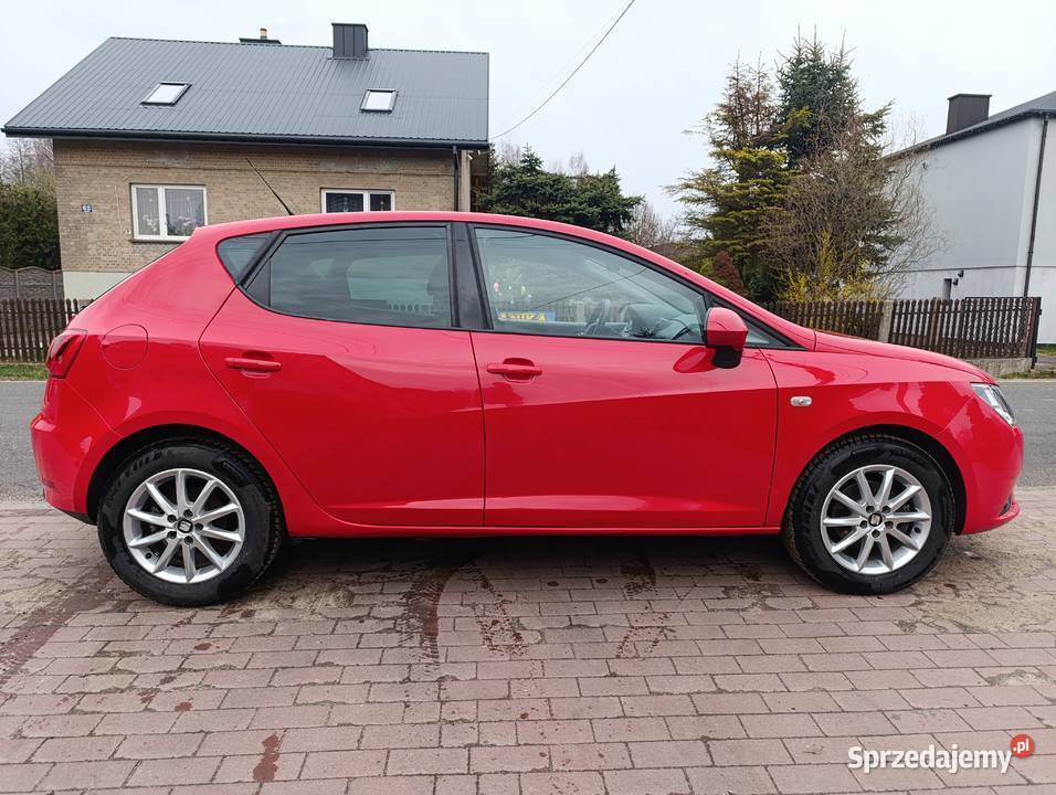 Seat Ibiza 12 benzyna 2015r 2 sztuki do wyboru Rok produkcji 2015 Lgota-Mokrzesz
