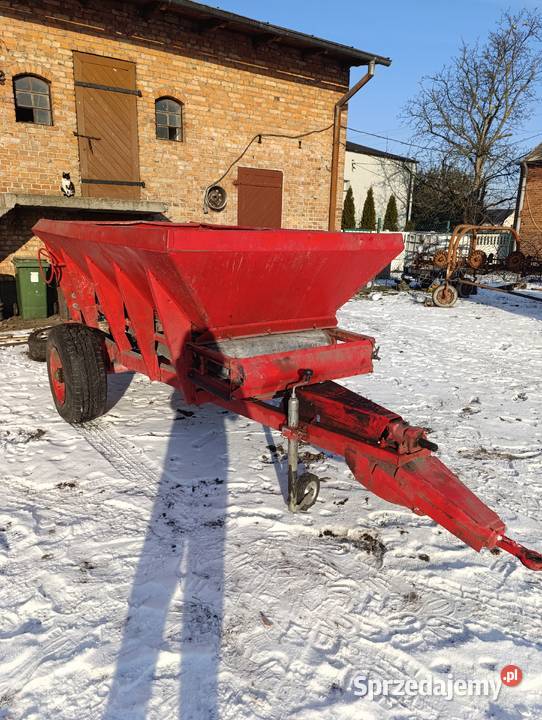 Sprzedam rcw 3 rozsiewacz wapna wapniarka łódzkie