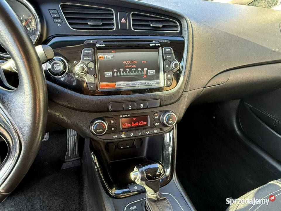 Kia Ceed Zadbana bezwypadkowa przepiękny perłowy czujnik parkowania Poznań sprzedam