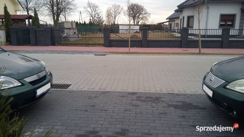 atrapa chłodnicy grill Suzuki Liana osobowe Poznań