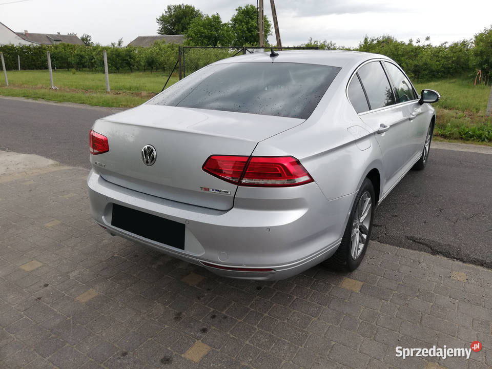 Volkswagen Passat B8 2015 14B 150 hak szyberdach ASR (kontrola trakcji) wielkopolskie Sompolno
