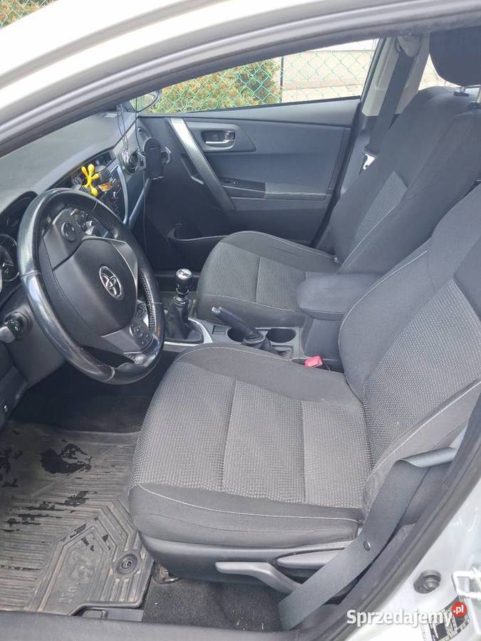 Toyota auris 14 d4d 170 przebiegu 2013r komputer pokładowy lubelskie Chełm sprzedam