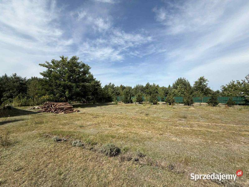 Domek letniskowy w pięknej okolicy w pobliżu jez 1650m2 Lubaty sprzedam