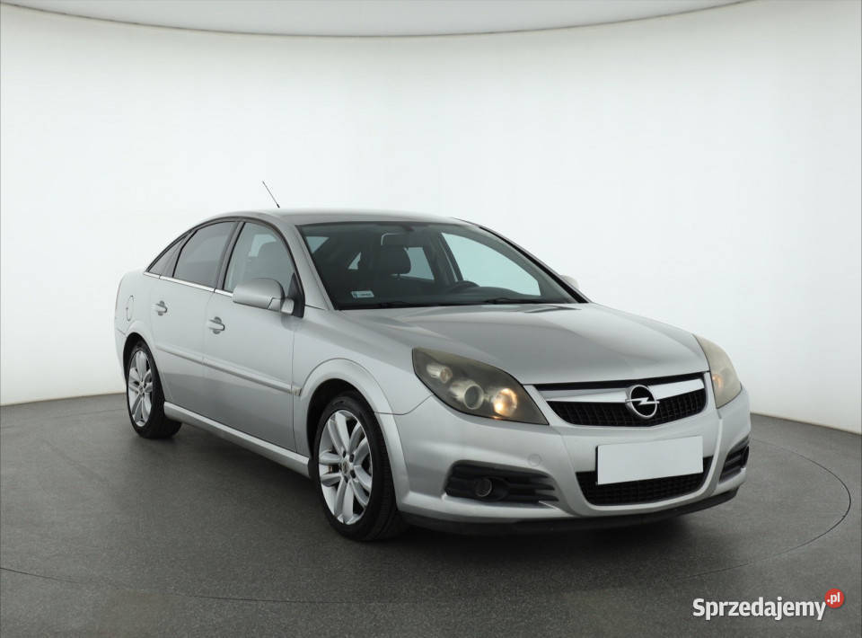 Opel Vectra 19 CDTI klimatyzacja