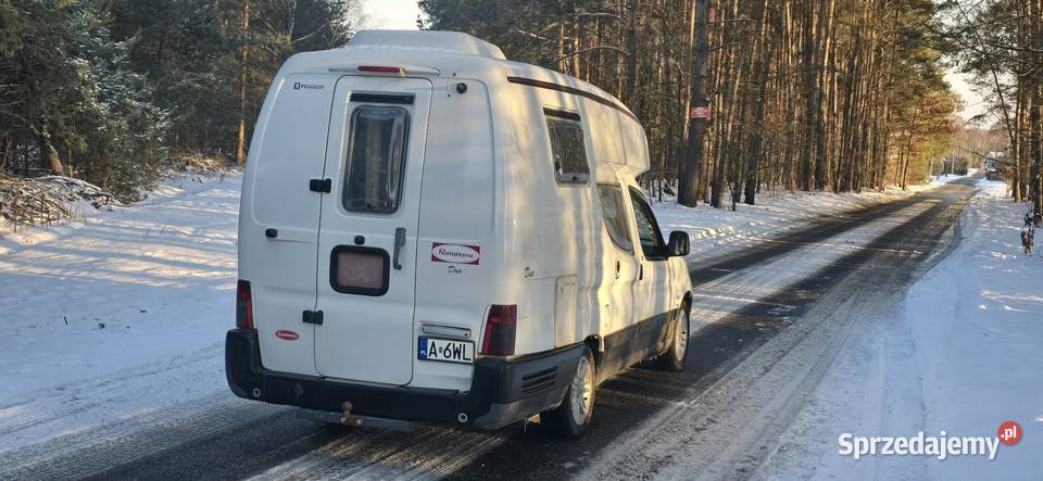 Peugeot Partner Romahome Kompaktowy kamper Warszawa