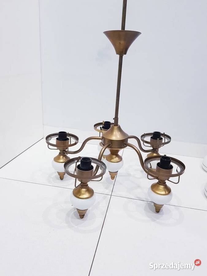 Stary mosiężny żyrandol z prlu rustykalny śląskie Dąbrowa Górnicza