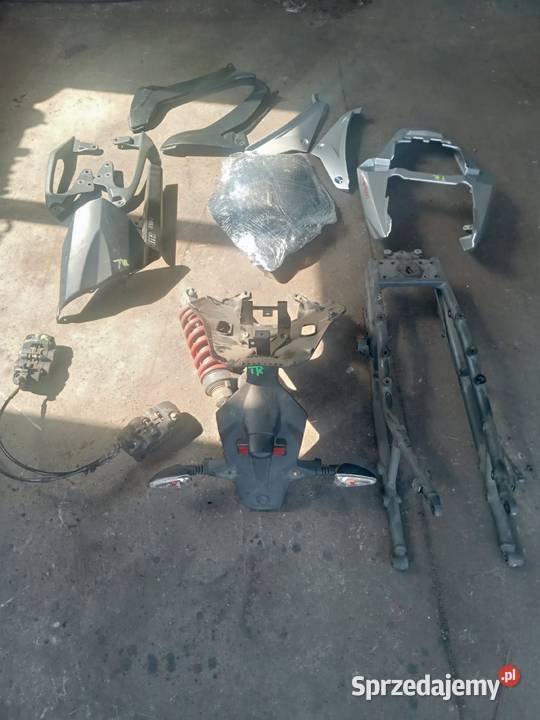 Triumph Tiger sport 1050 części różne szyba Radom sprzedam