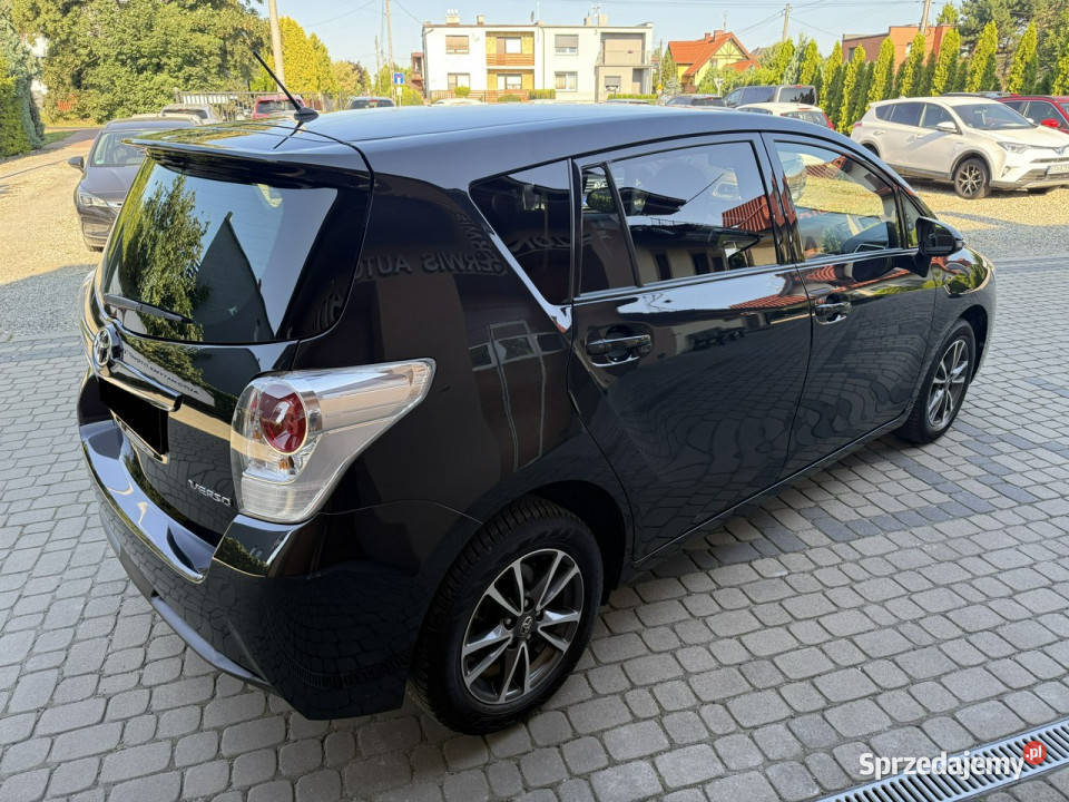 Toyota Verso 16 132 Klimatronik Navi Serwis serwisowany w ASO Motoryzacja Orzech