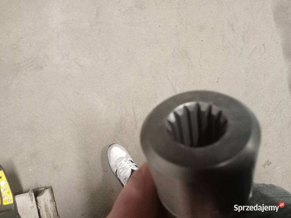 WAŁEK PRZEKŁADNI KĄTOWEJ MANITOU 563790 Pozostałe Rudno