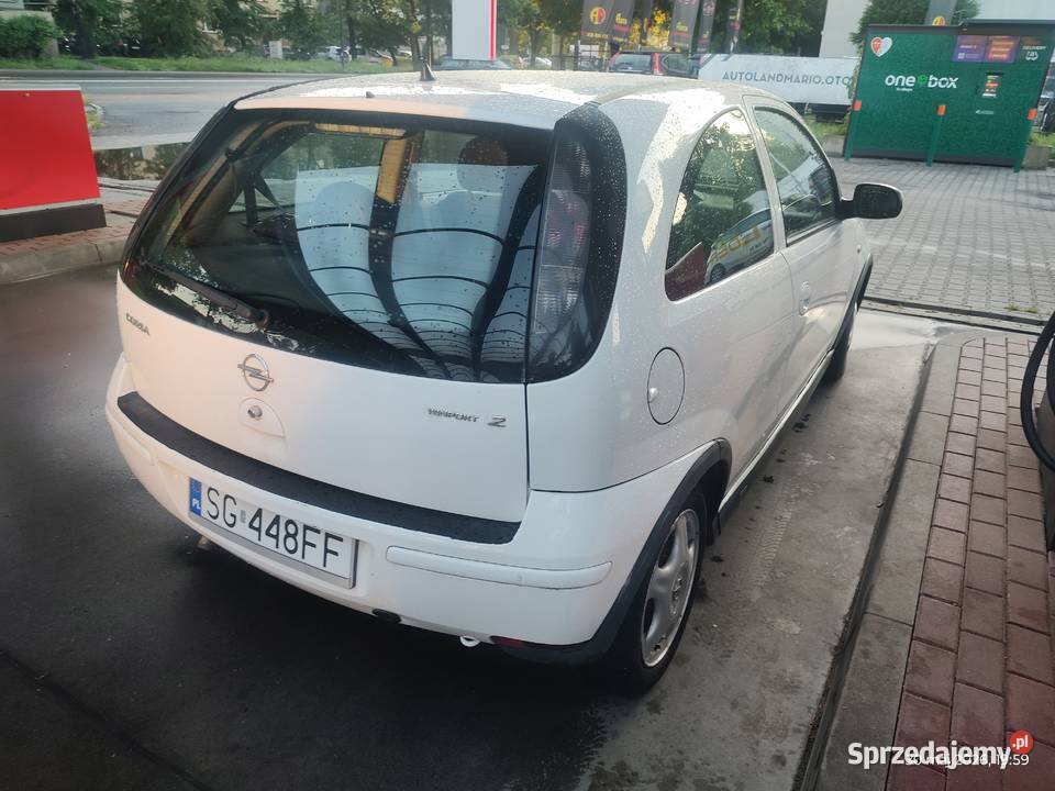 OPEL CORSA 12 LPG ekonomiczny zarejestrowany nieuszkodzony Gliwice