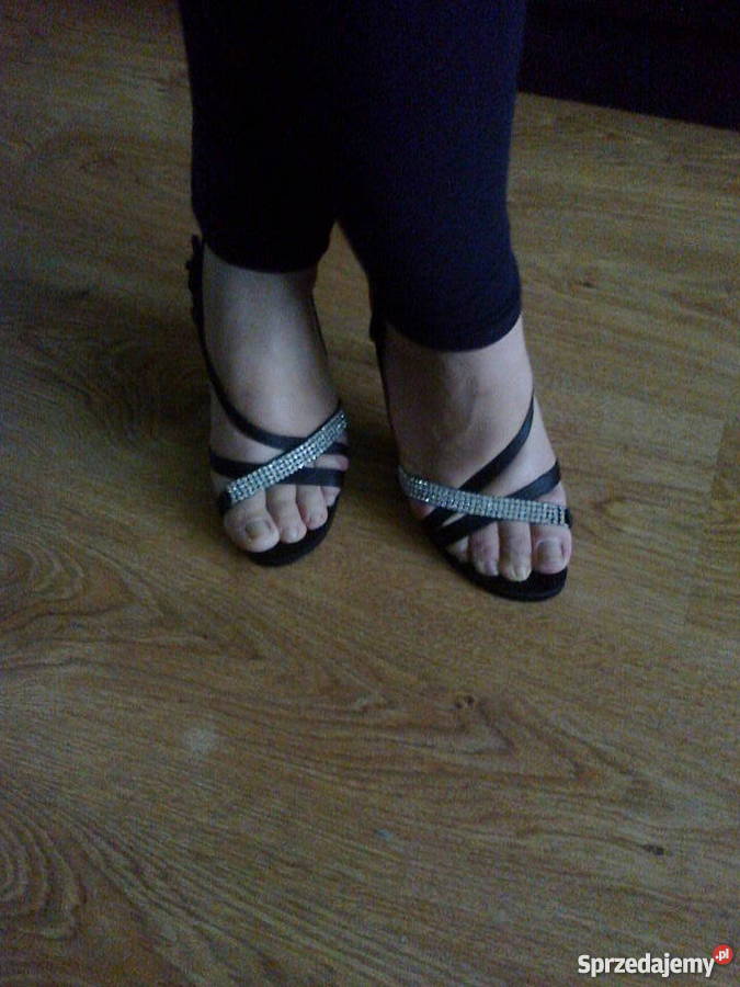 Szpileczki na obcasie z błyszczącymi żółty/złoty sprzedam