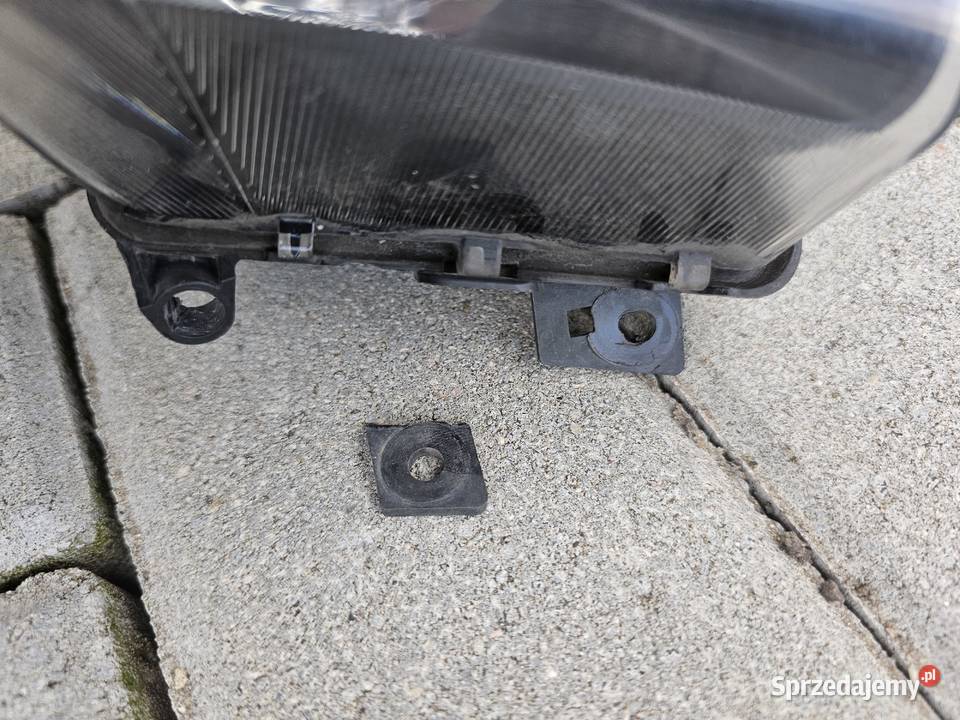 Bmw f10 f11 halogen w zderzak Valeo prawy 89 211 osobowe wielkopolskie Ostrów Wielkopolski sprzedam