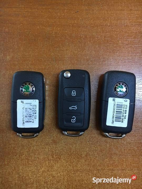 Nowy kluczek z pilotem skoda Pilzno
