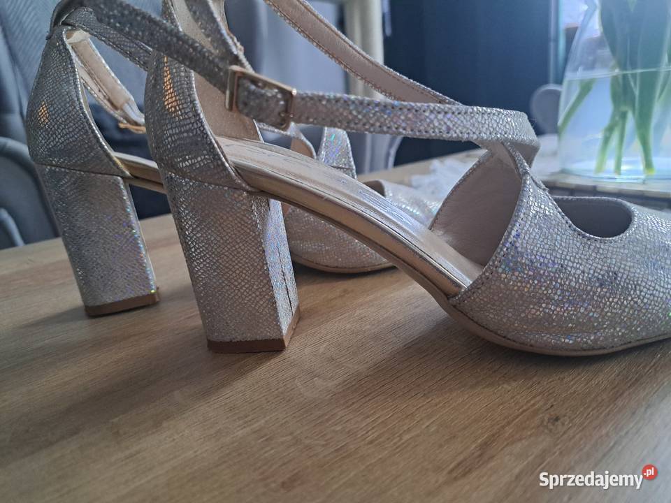 Piękne ślubne buty skóra Czółenka Zamość