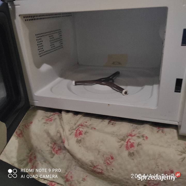 Mikrofalówka Botti uszkodzona Kosumce