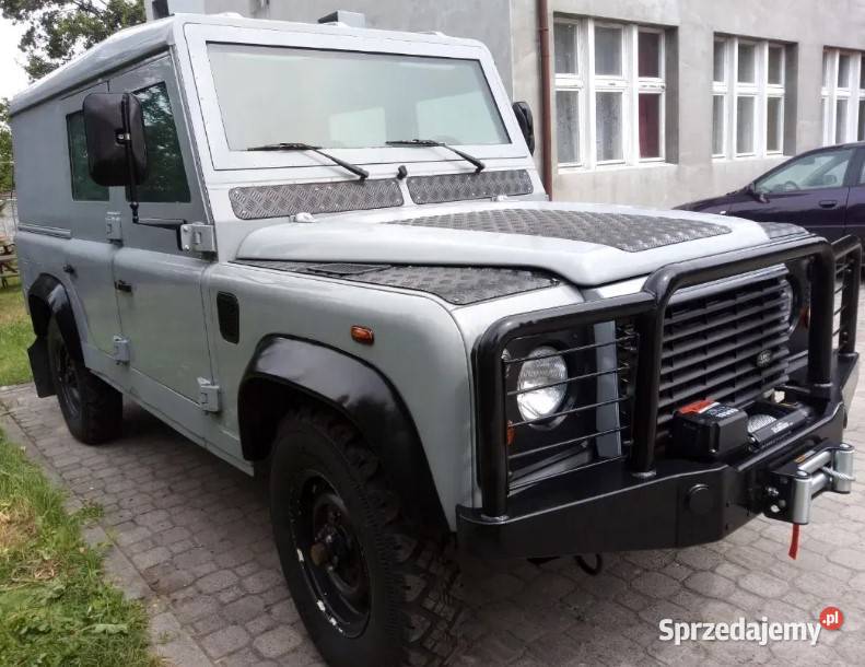Pancerny Land Rover Defender 1992r 35 benzyna 3531cm3 łódzkie Skierniewice