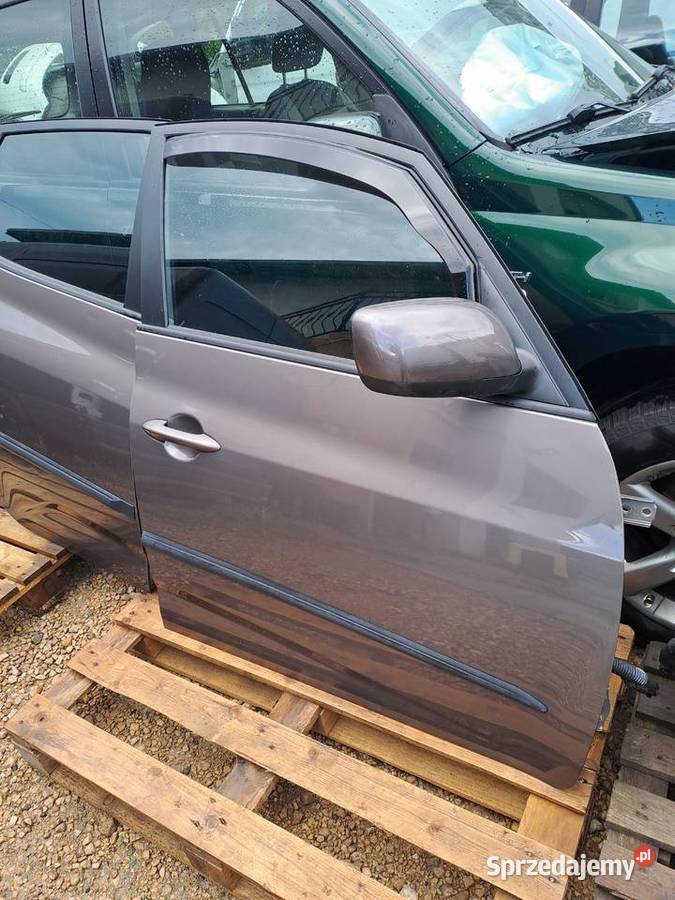 Kia Venga drzwi klapa zderzak kod lakieru NSW i śląskie Jastrzębie-Zdrój