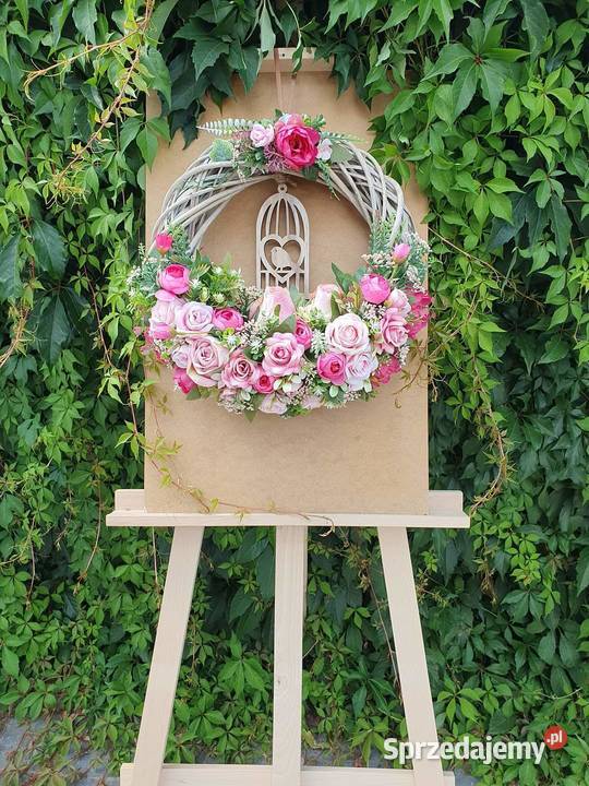 Wianek stroik kompozycja różowy klatka z Wianki Promnice
