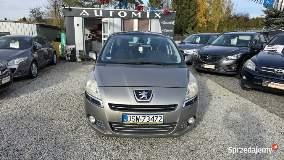 Peugeot 5008 Navi Panorama Head Up 120 16 benz klimatyzacja Świdnica