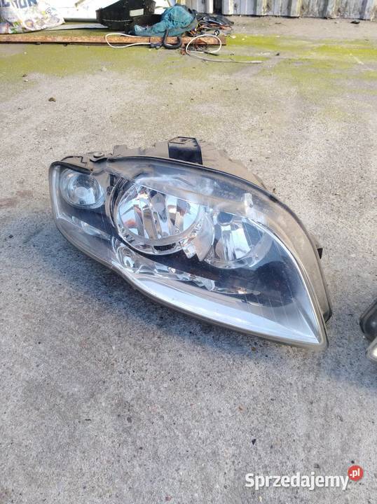 Lampy a4 b7 EU kompletne Pakosław sprzedam