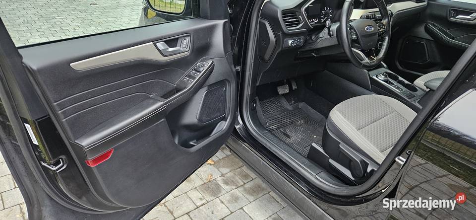 Ford Escape 15 benzyna awd 4x4 idealny nowy 4/5