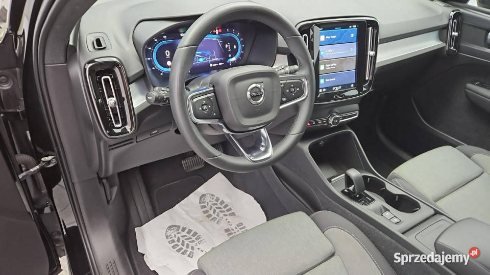 Volvo XC 40 B3 Core Z Polskiego Salonu Faktura Rok produkcji 2023 Warszawa