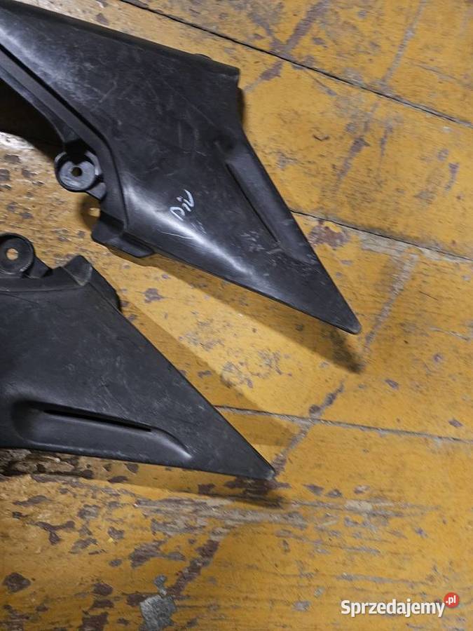 Yamaha XJ 600 diversion boczek boczki plastik Plastiki Jelenia Góra